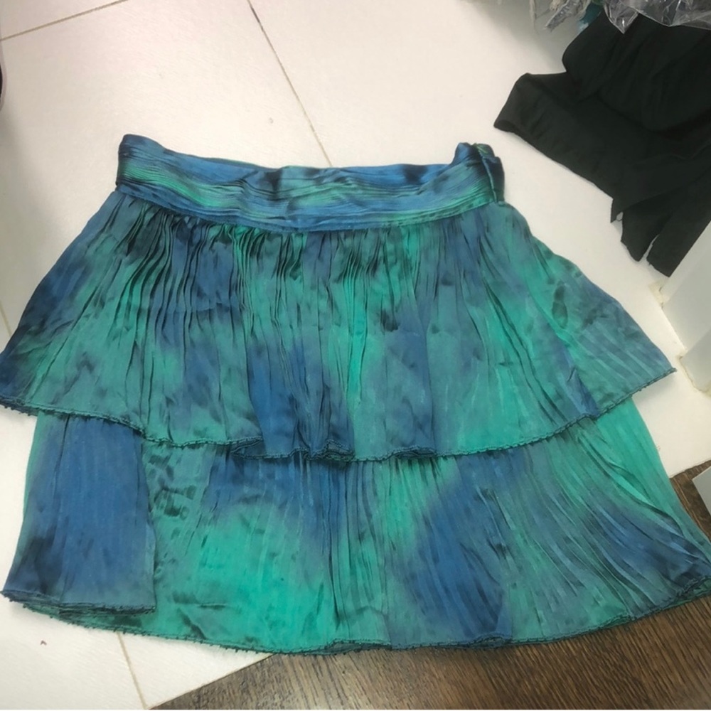 *NWT* Retrofete Blue Green shimmer Skirt